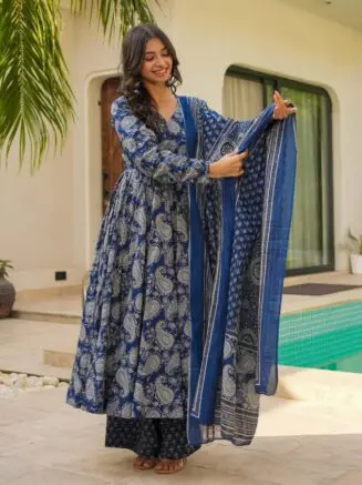 anarkali flared kurti pant dupatta set