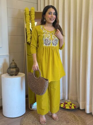 chikankari kurta for girls