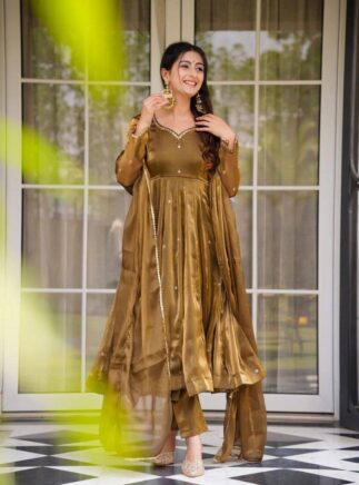 Designer Jimmy Choo Suit Set with Lace Dupatta – Elegant Ethnic Wear I RjPoshak